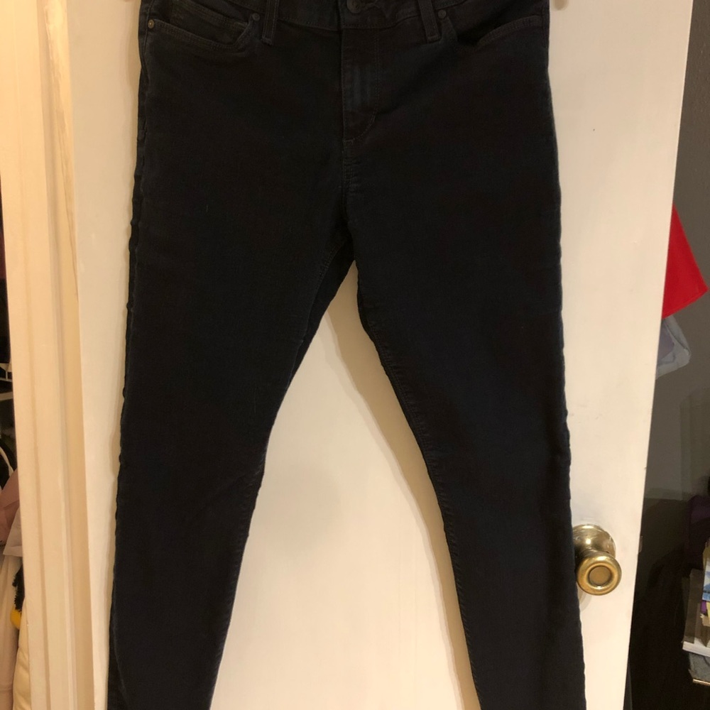 Dark wash skinny ankle jeans